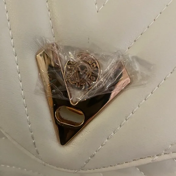 NWT Valentino Orlandoi White Quilted Cross Body - Picture 4 of 9